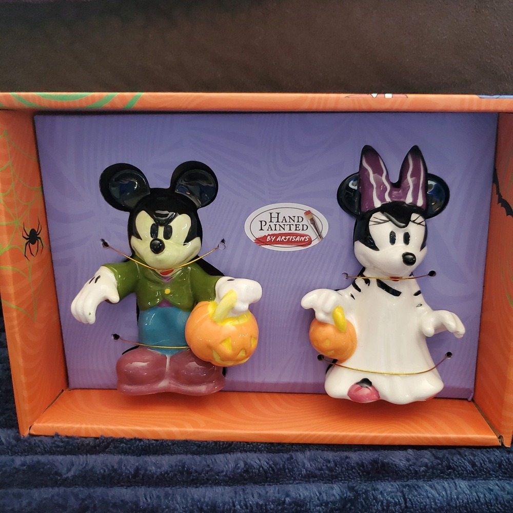 Disney Halloween Mickey and Minnie Hand Painted Ceramic Salt & Pepper Shakers